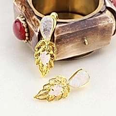 Yaprak Model Aytaşı Doğaltaşlı Gümüş Küpe