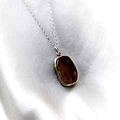 Damla Kehribar Minimal Gümüş Kolye