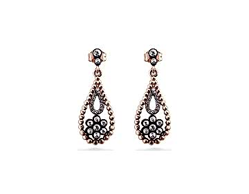 Elmas Ve Pırlantalı Gül Küpe Elmas Ve Pırlantalı Gül Küpe