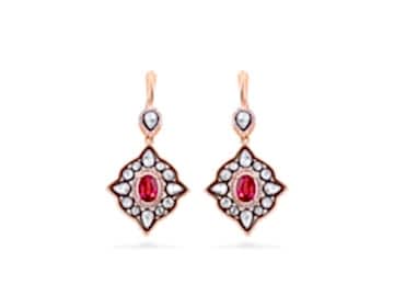 Elmas,Pırlanta Ve Oval Yakutlu Küpe Elmas,Pırlanta Ve Oval Yakutlu Küpe